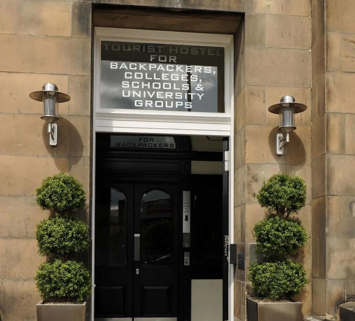 The Hostel EDI 0*,